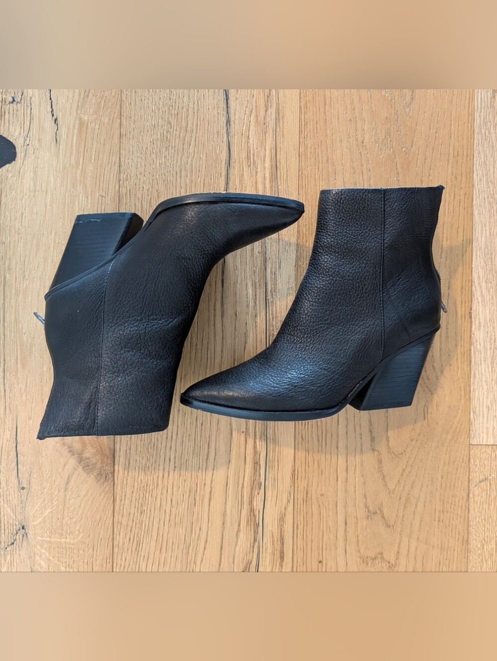 Dolce Vita Black Leather Pointed Toe Women's Ankle Boots